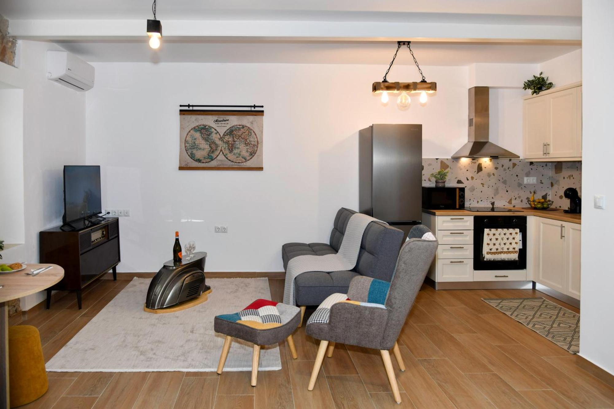 Apartment Captain Theo's Modern Maria